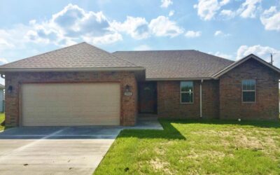 1524 Brewster Lane, Webb City, MO 64870